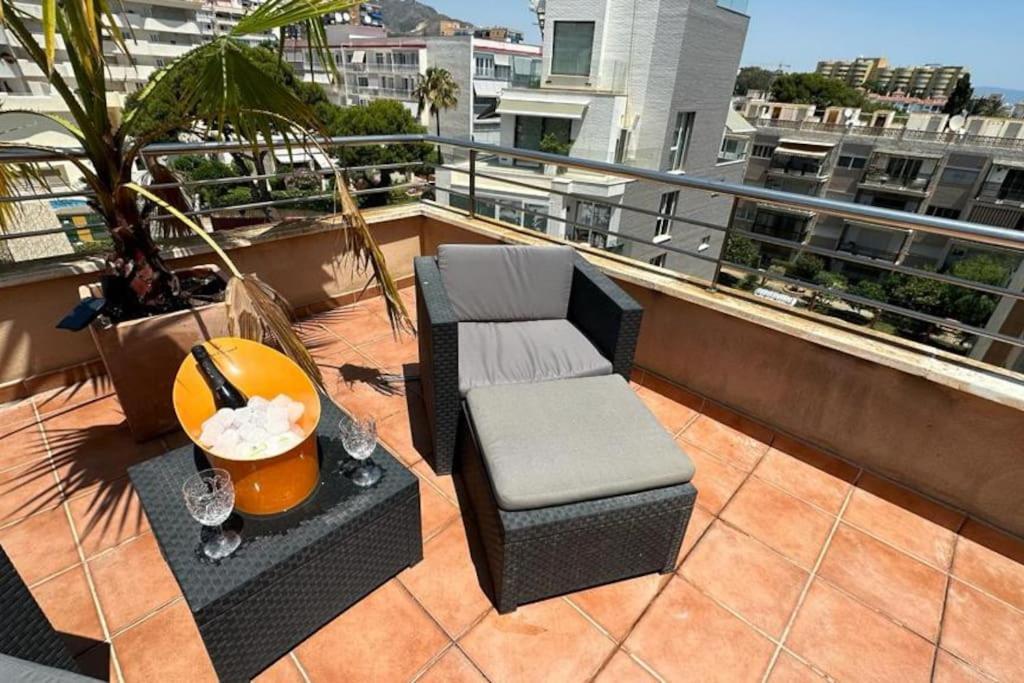 Atico Puerto Marina 2 Hab Con Piscina, 500M De La Plata Lejlighed Torremolinos Eksteriør billede