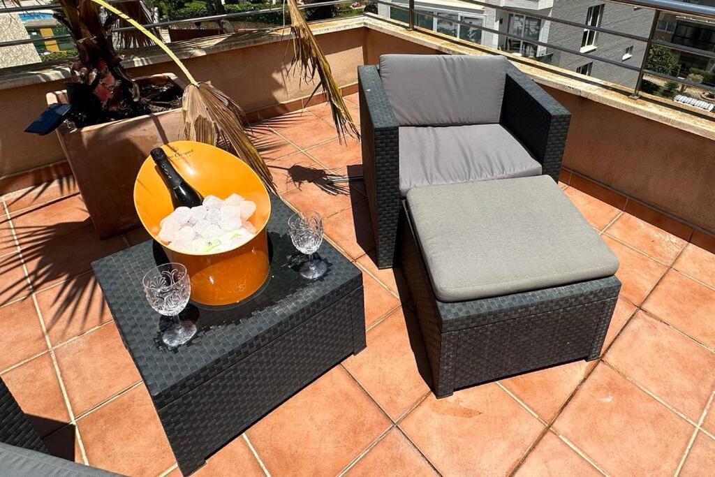 Atico Puerto Marina 2 Hab Con Piscina, 500M De La Plata Lejlighed Torremolinos Eksteriør billede